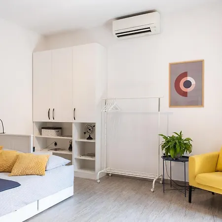 Studio Apartment Les - 4 Min Walk From Amphiteatre Pula Exterior photo